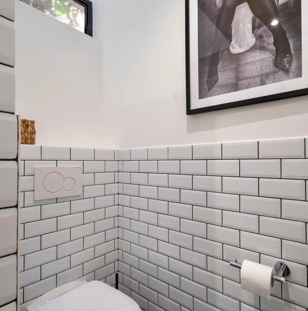 Appartement Cosy A 9 Min A Pied De La Cathedrale Notre Dame Paris Apartment