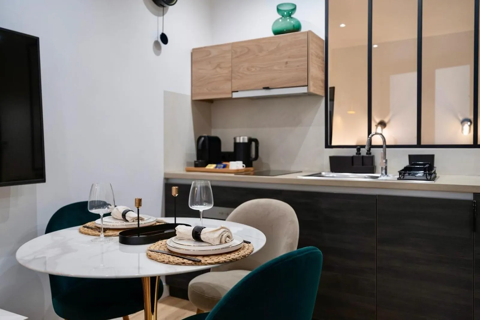 Appartement Cosy A 9 Min A Pied De La Cathedrale Notre Dame Paris Apartment