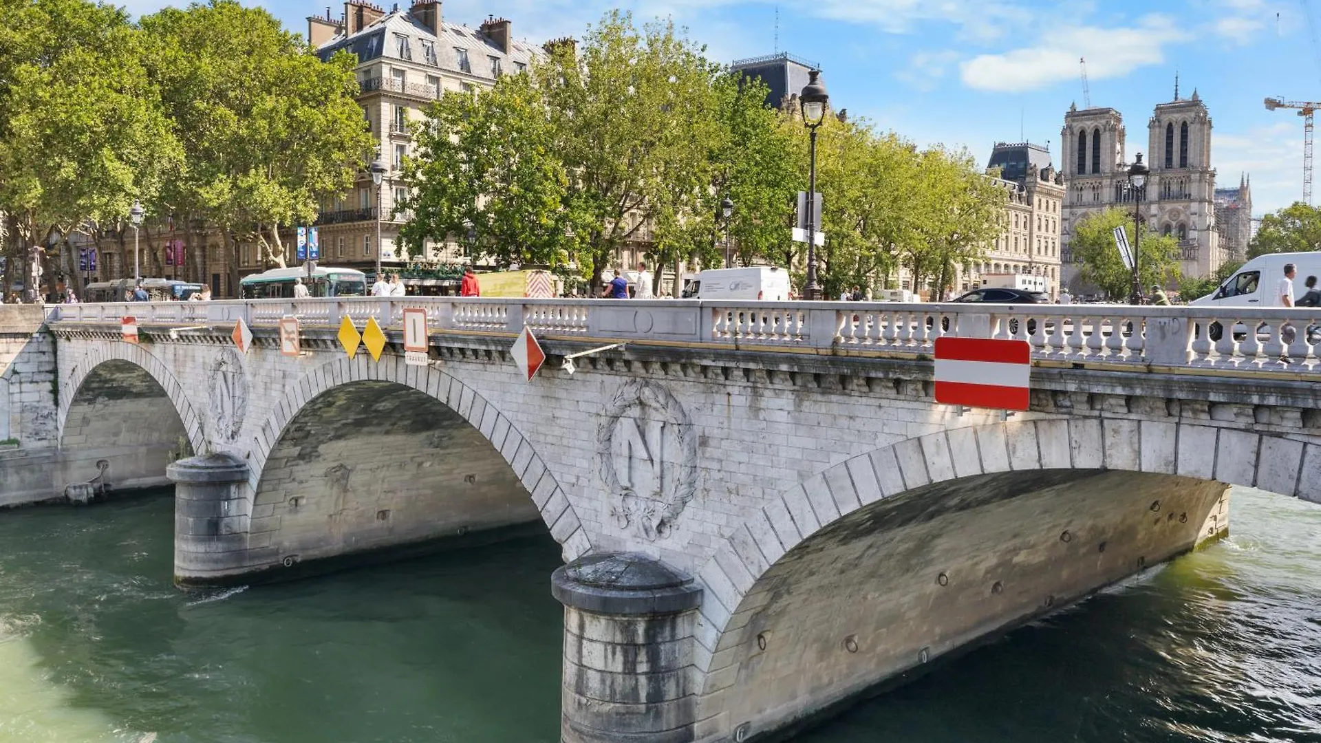 Appartement Cosy A 9 Min A Pied De La Cathedrale Notre Dame Paris